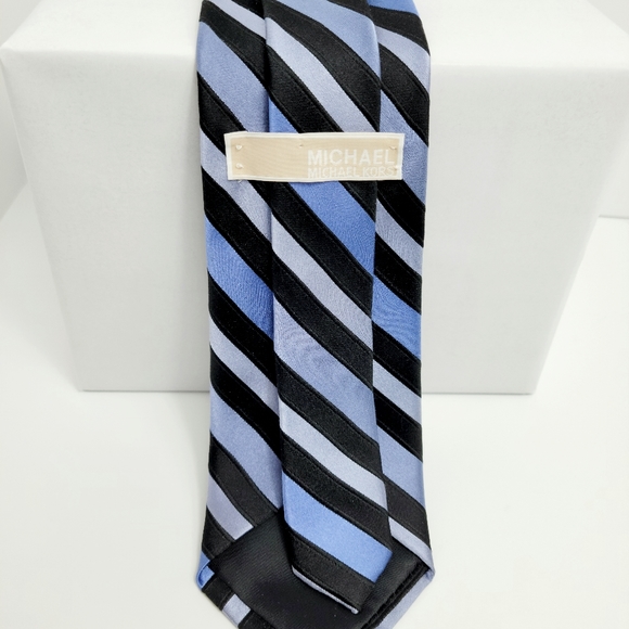 MICHAEL Michael Kors Neck Tie - Picture 2 of 2